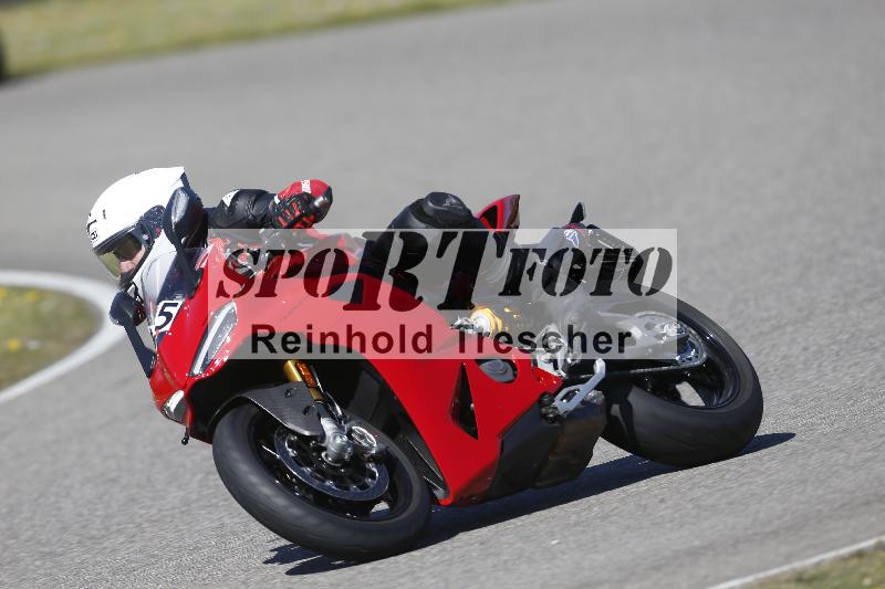 /05 07.04.2026 Cornu Master School ADR/Gruppe rot/25